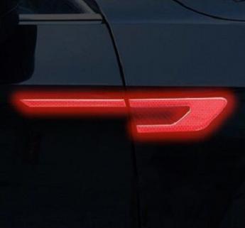 Mercedes Benz Çamurluk Yanı Fosfor 3M Damla Karbon Desen Sticker