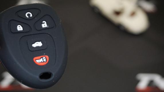 Chevrolet Tahoe Suburban Pontiac İmpala GMC Buick 5 TUŞ 1.Kalite