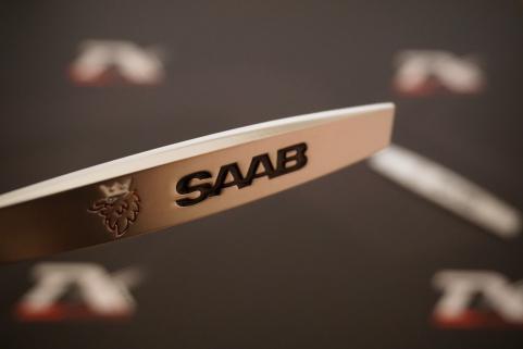 Saab Çamurluk Yanı 3M 3D Krom Metal Logo Amblem