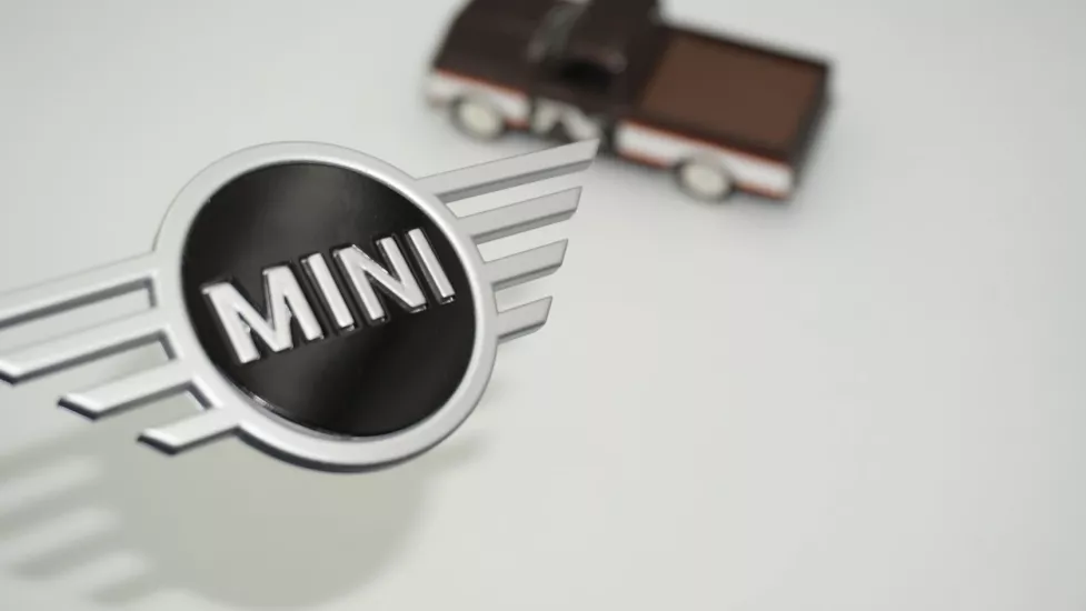DK Tuning Mini Cooper Yeni Nesil Siyah Gri Ön Kaput Logo Arma