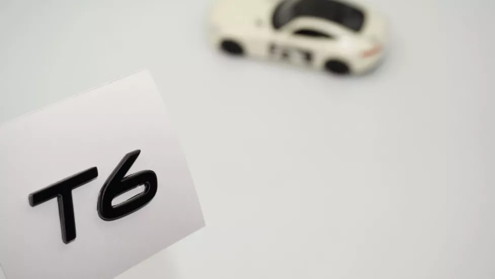 DK Tuning T6 Küçük Boy Siyah Bagaj Yazı Logo Volvo ile Uyumlu