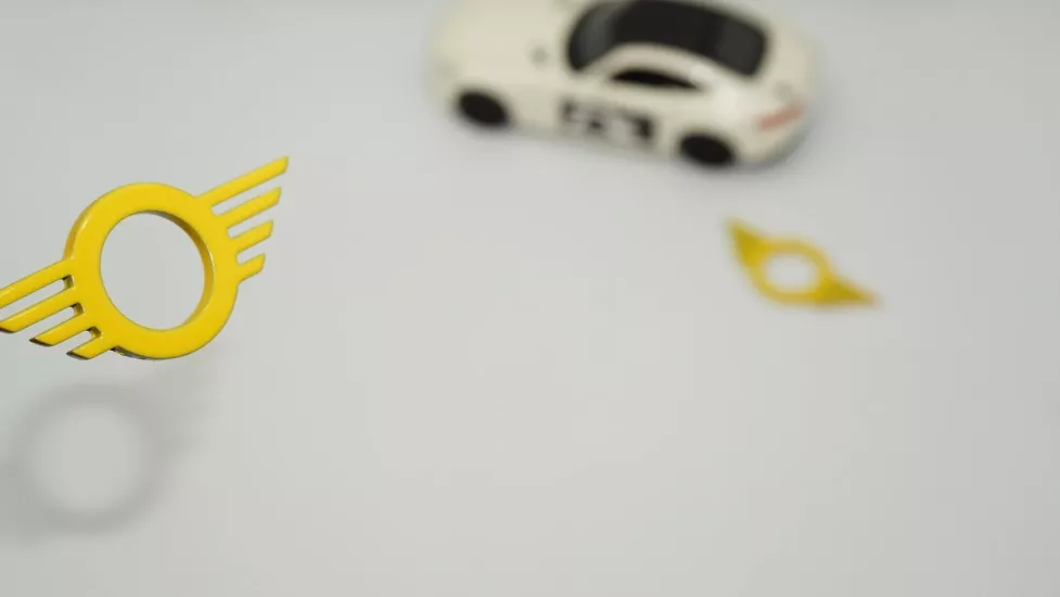 DK Tuning Mini Cooper Kapı Pimi Çerçeveleri Sarı ABS Logo Arma Seti