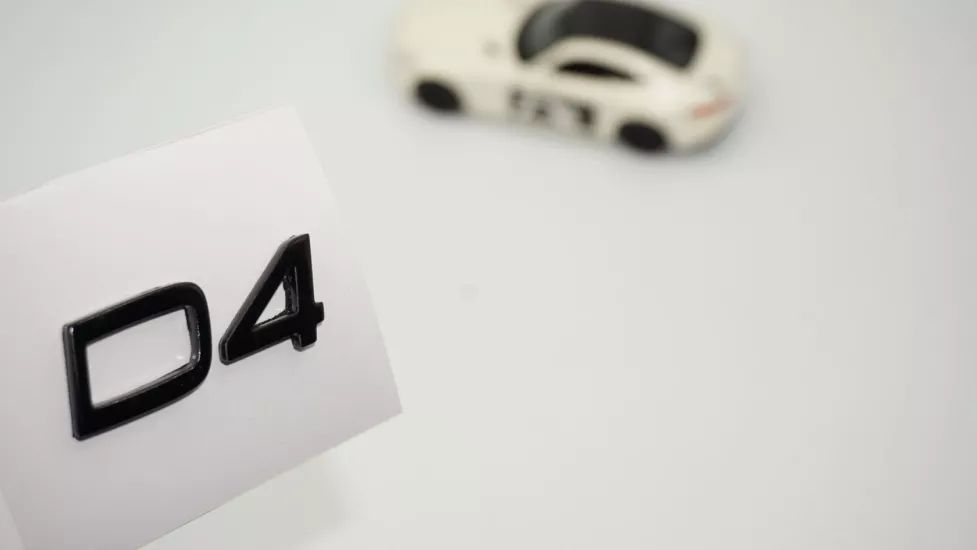 DK Tuning D4 Küçük Boy Siyah Bagaj Yazı Logo Volvo ile Uyumlu