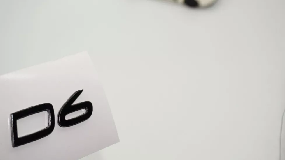 DK Tuning D6 Küçük Boy Siyah Bagaj Yazı Logo Volvo ile Uyumlu