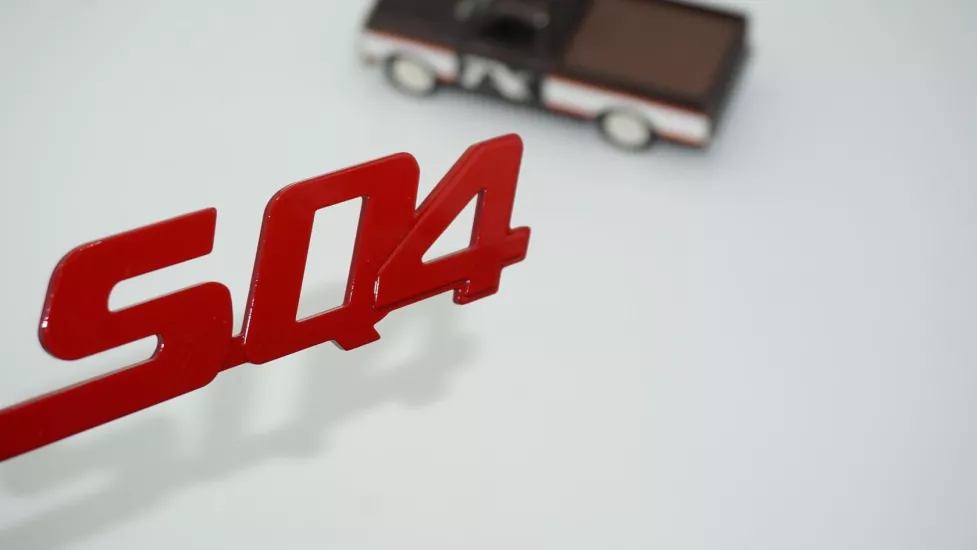 DK Tuning SQ4 Kırmızı Bagaj Logo Arma Maserati ile Uyumlu