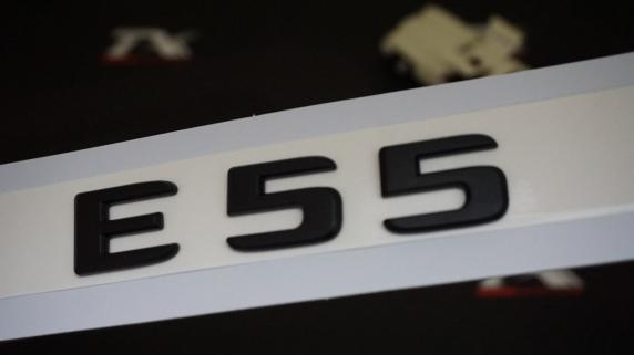 E55 Bagaj Mat Siyah 3M Yazı Logo Orjinal Ürün