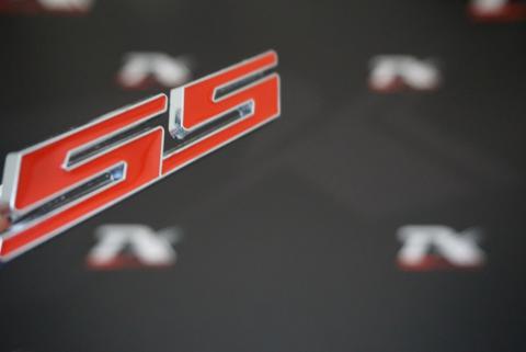 Chevrolet SS Logo Ön Panjur Vidalı 3D Krom Metal Logo Amblem