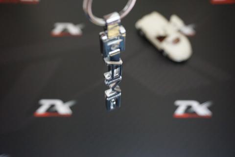 Mercedes Benz AMG Logo Krom Metal Çift Yön Anahtarlık