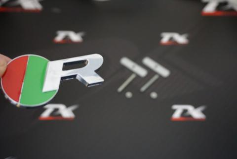 Jaguar R Logo Ön Panjur Vidalı 3D Krom Metal Logo Amblem