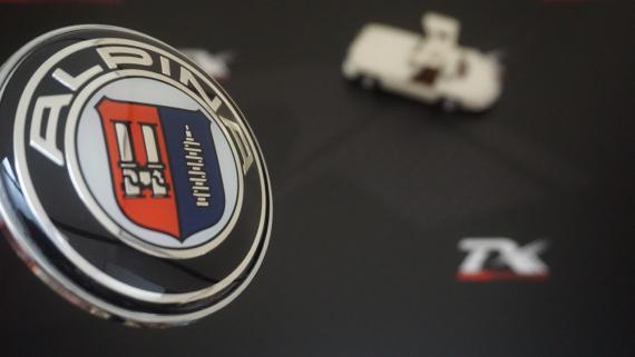 Bmw Alpina Kaput Logo Oem 82mm