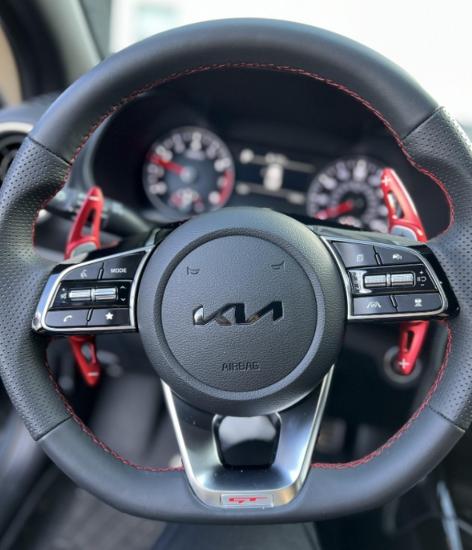 DK Tuning Direksiyon Siyah Logo Amblem Arma Kia ile Uyumlu