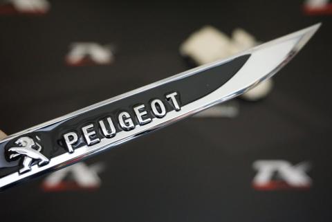 Peugeot Logo Çamurluk Yanı Krom Metal Bıçak Logo