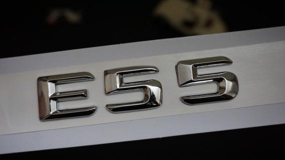 E55 Bagaj Krom Metal 3M 3D Yazı Logo