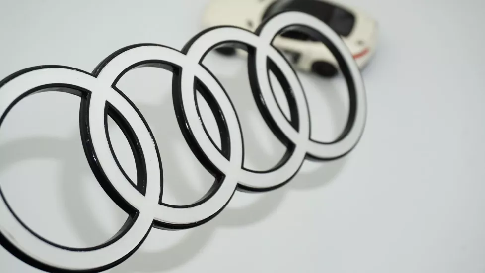 DK Tuning Audi A3 S3 RS3 Sportback Halka Rozet Amblem Arma
