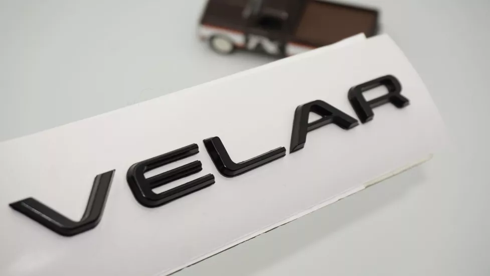 DK Tuning Range Rover Velar Bagaj Parlak Siyah Logo Amblem