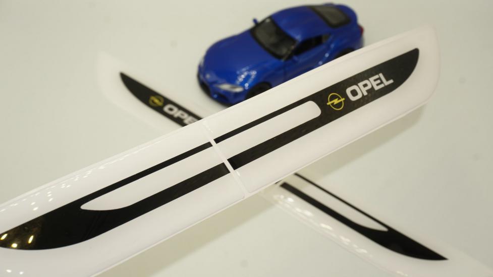 Opel Crossland Granland X Logo Yan Çamurluk 3M 3D Damla Silikon Yeni Nesil Logo Amblem