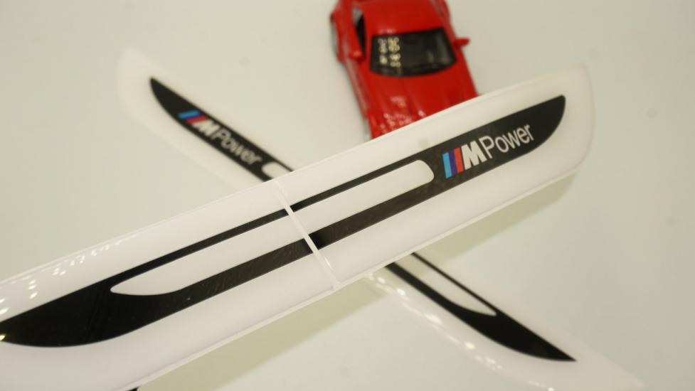 Bmw 5 Serisi M Power Logo Yan Çamurluk 3M 3D Damla Silikon Yeni Nesil Logo Amblem