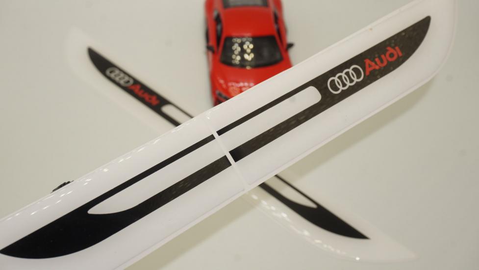Audi Q3 Logo Yan Çamurluk 3M 3D Damla Silikon Yeni Nesil Logo Amblem