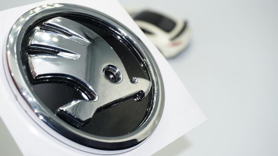 DK Tuning Skoda Ön Kaput 9cm Yeni Nesil Logo Amblem