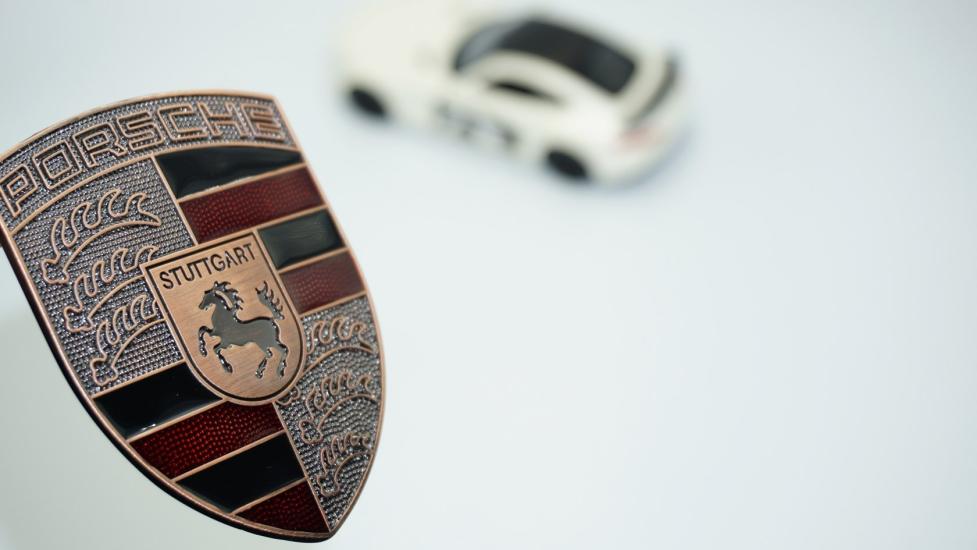 DK Tuning Porsche Ön Kaput Bronz Metal Tırnaklı Logo Amblem Arma