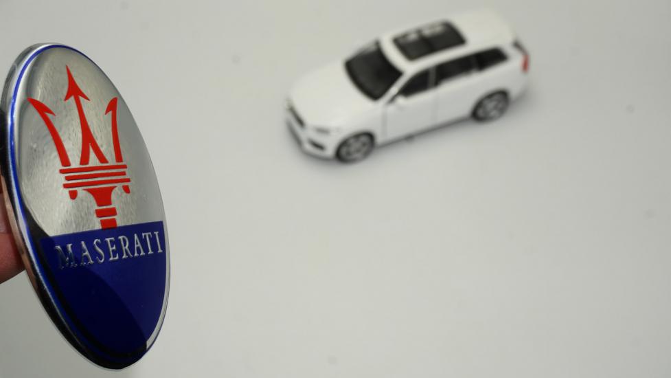 Maserati Quatrroporte Granturismo Ghibli Ön Kaput Logo Orjinal Ürün