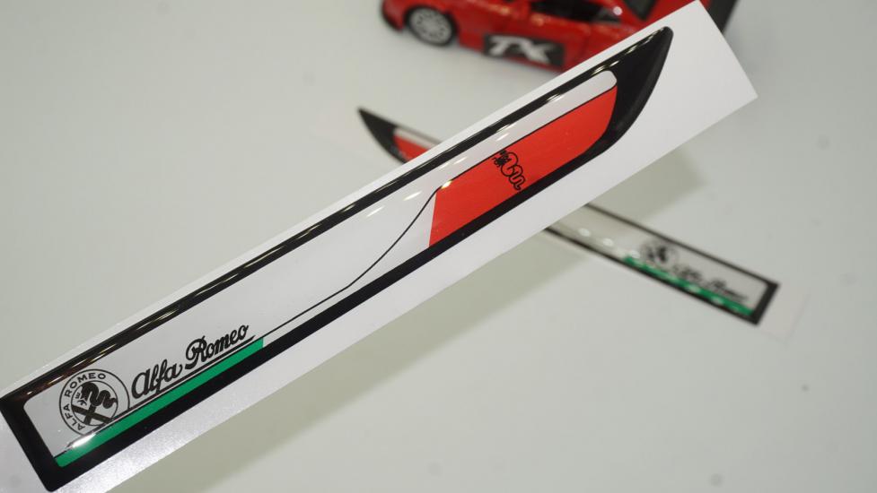 Alfa Romeo MiTo Yan Aynalar Ve Çamurluk Yanı Damla Desen Bıçak Logo Arma Seti