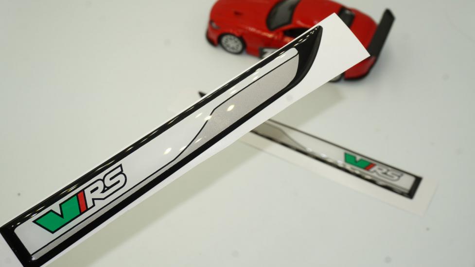 Skoda VRS Roomster Yan Aynalar Ve Çamurluk Yanı Damla Desen Bıçak Logo Arma Seti