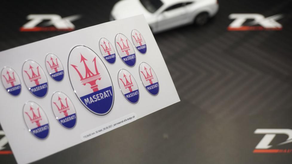Maserati Logo 3M 3D Damla Silikon Torpido Bagaj Çamurluk Logo Amblem Arma Seti