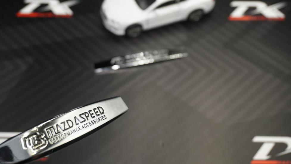 Mazda Speed Logo Yan Çamurluk 3M 3D Krom Metal Logo Amblem