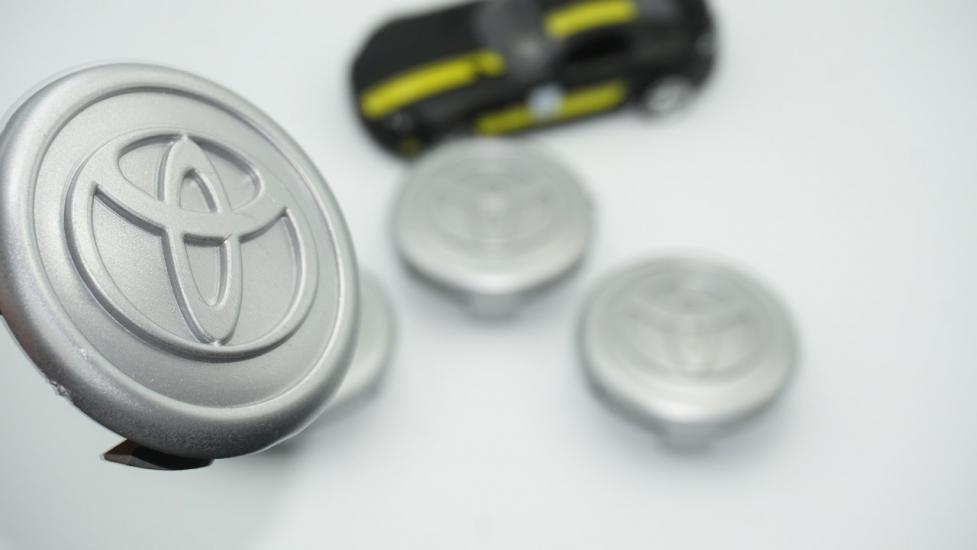 Toyota Jant Göbeği Kapak Seti 62mm