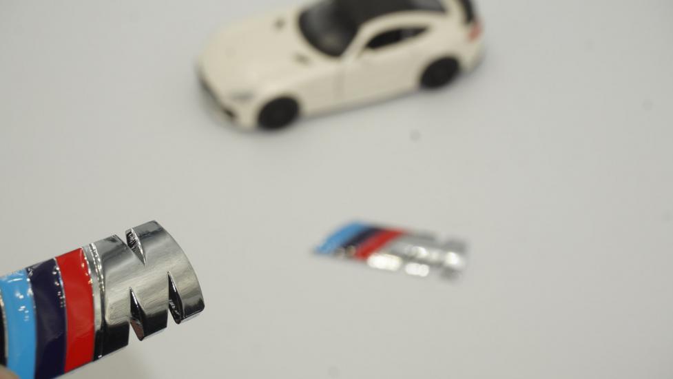 Bmw M Çamurluk Yanı 3M 3D Krom Metal Logo 2Li Set