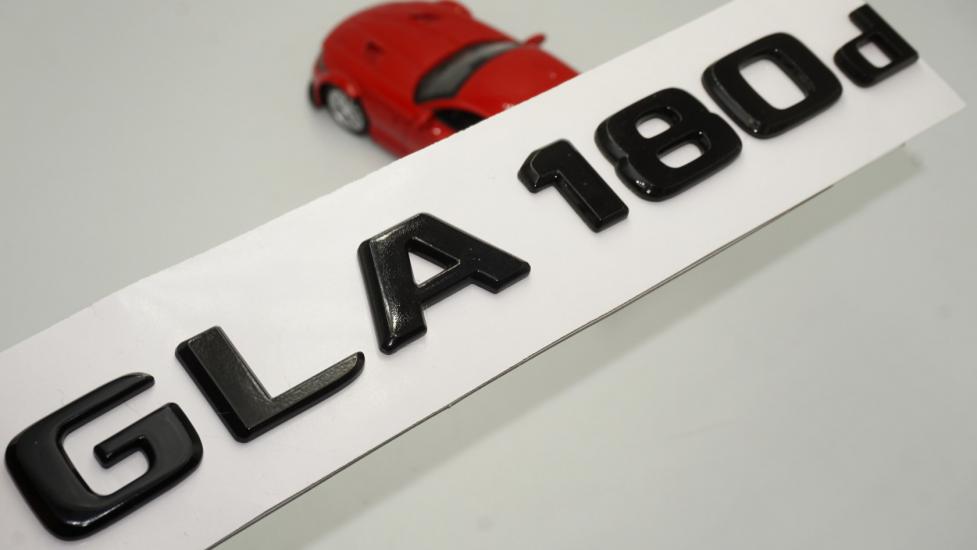 GLA 180d Bagaj Parlak Siyah ABS 3M 3D Yazı Logo