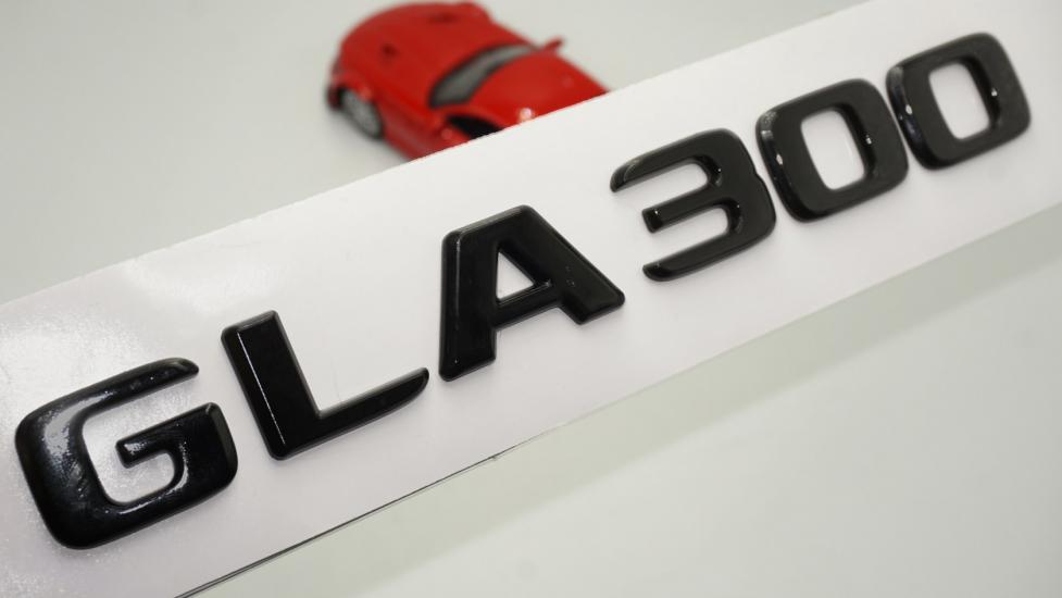 GLA 300 Bagaj Parlak Siyah ABS 3M 3D Yazı Logo