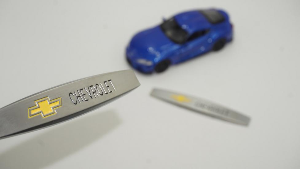 Chevrolet Logo Yan Çamurluk 3M 3D Krom Metal Logo Amblem