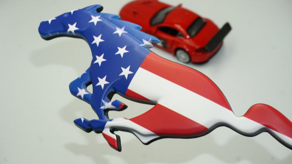 Ford Mustang Shelby GT Koşan At Bagaj Kapağı Amerikan Bayrak 3M Metal Logo