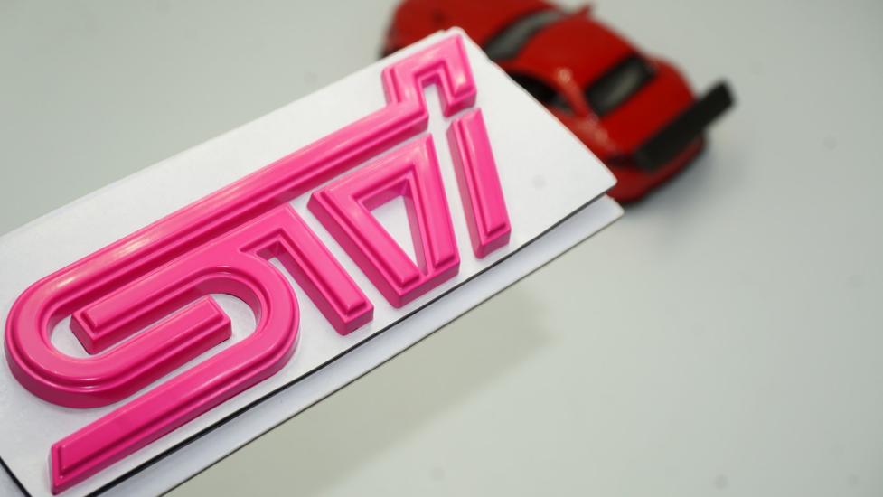 Subaru STi Pembe Metal 3M 3D Bagaj Yazı Logo Orjinal Ürün