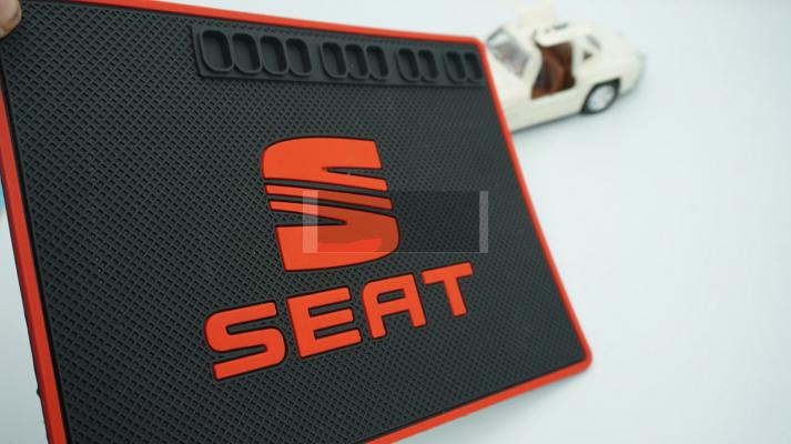 Seat Torpido Üstü Telefon Numaratörlü Silikon Ped
