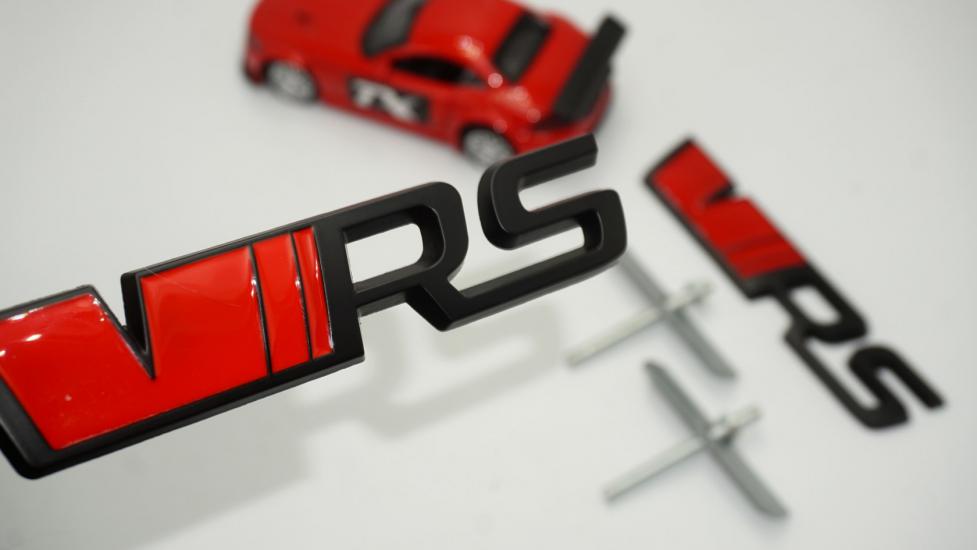 Skoda VRS Ön Panjur Vidalı Ve Bagaj Kırmızı Siyah Metal 3M 3D Logo Arma Seti