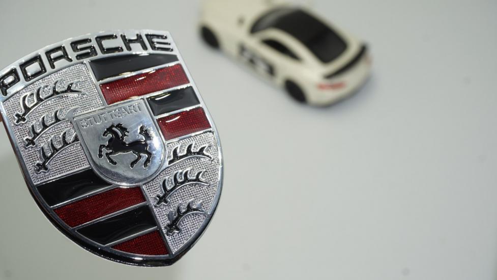 Porsche Ön Kaput Silver 3M Logo Amblem Arma