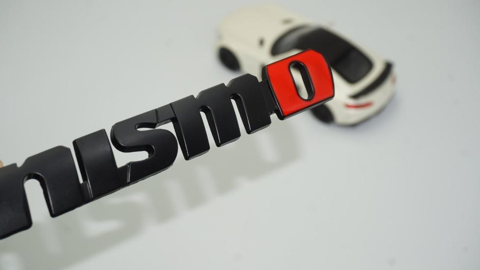 DK Nissan Nismo Siyah Kırmızı Bagaj Logo Arma Amblem