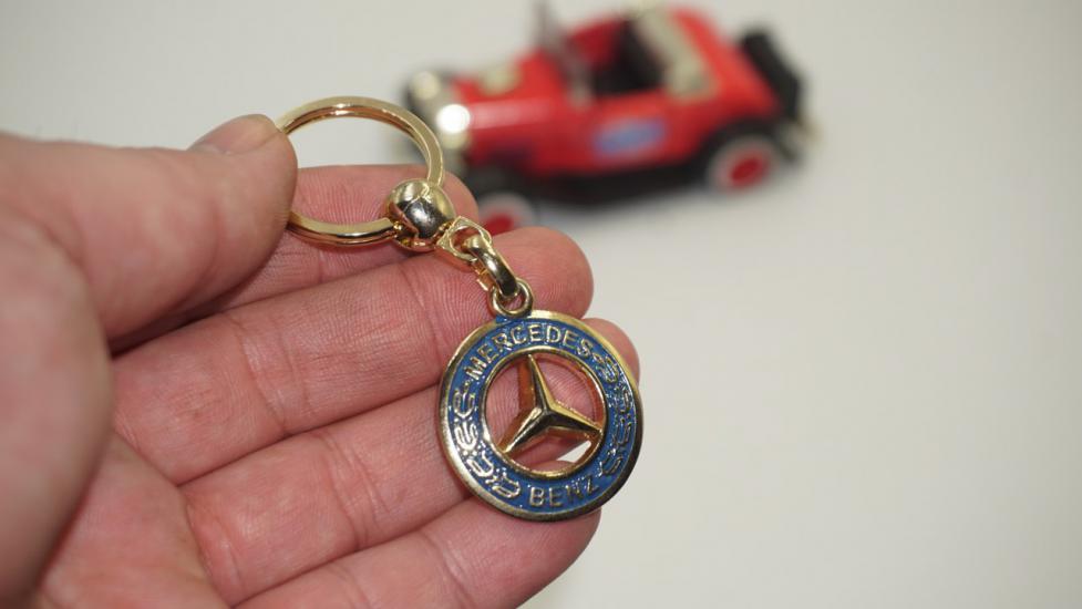 Mercedes Benz Defneli Gold Yıldız Logo Çift Yön Metal Stil Anahtarlık