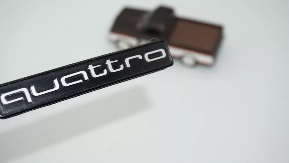 DK Tuning Quattro Siyah Gri Bagaj Logo Amblem Audi İle Uyumlu