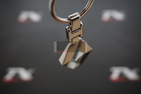 Renault Logo Krom Metal Çift Yön Anahtarlık