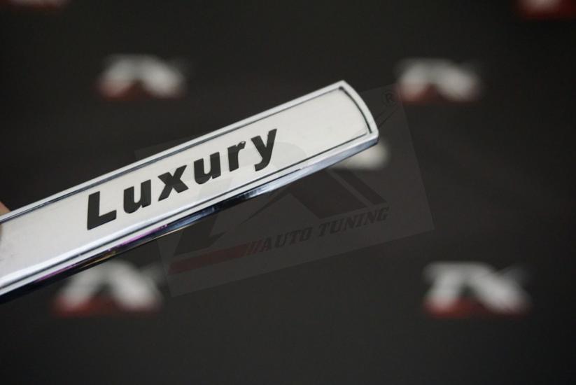 Bmw Luxury Yan Çamurluk 3M 3D Krom Logo Amblem Seti Orjinal Ürün