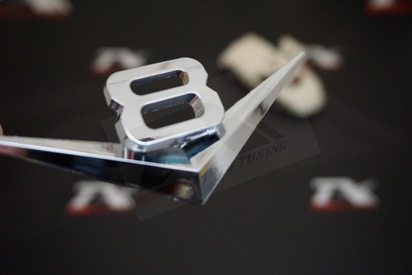 V8 3M 3D Çamurluk Yanı Krom Metal Yazı Logo Seti