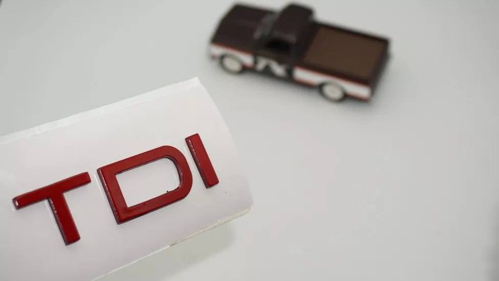 DK Tuning Audi TDi Yeni Nesil Bagaj Kırmızı ABS Yazı Logo Amblem
