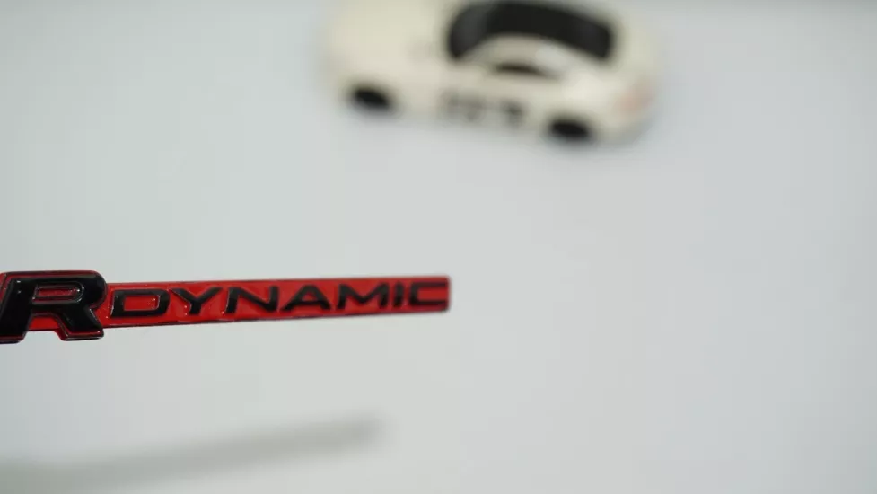 DK Tuning Range Rover R Dynamic Bagaj Siyah Kırmızı Logo Amblem Yazı