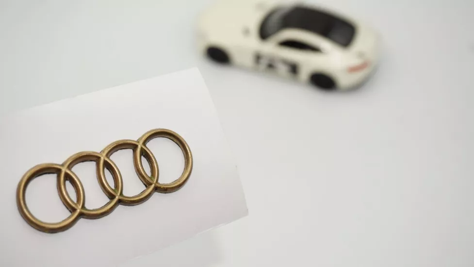 DK Tuning Direksiyon Gold Sarı Logo Arma Audi İle Uyumlu