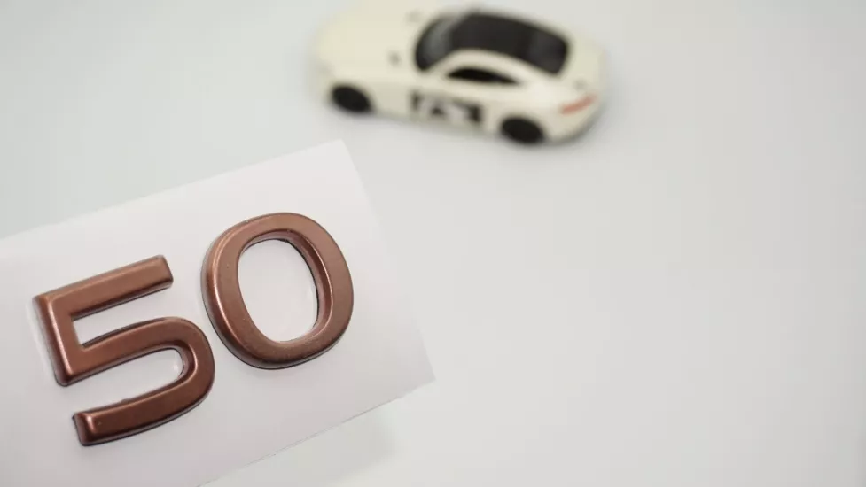DK Tuning VW Golf 8 50 Yıl Özel Serisi Bronz Rozet Arma Yazı