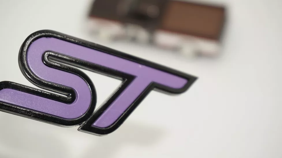 DK Tuning ST Logo Bagaj Siyah Eflatun ABS Logo Arma Ford İle Uyumlu